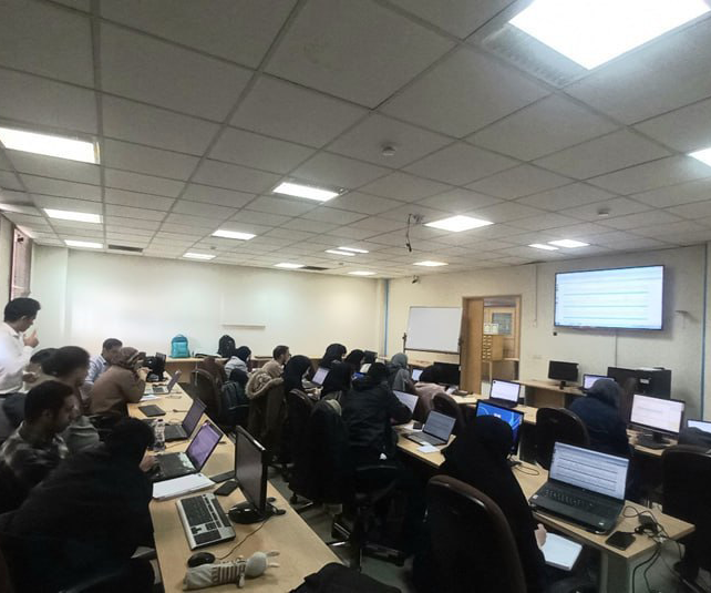 دومین کارگاه آموزشی «طراحی و شبیه‌سازی سازه‌های ژنی» برگزار شد