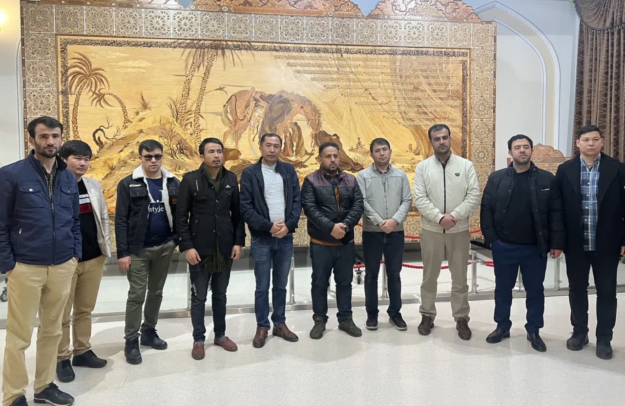 بازدید ویژه دانشجویان بین‌الملل دانشگاه تربیت مدرس از بخش‌های مختلف حرم مطهر رضوی