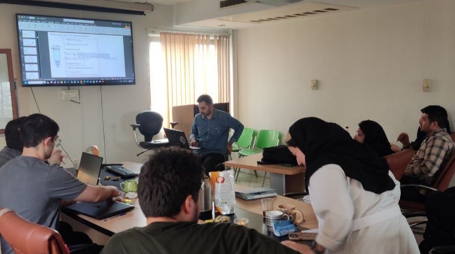 برگزاری ژورنال‌کلاب انجمن علمی دانشجویی ایمونولوژی دانشگاه تربیت مدرس