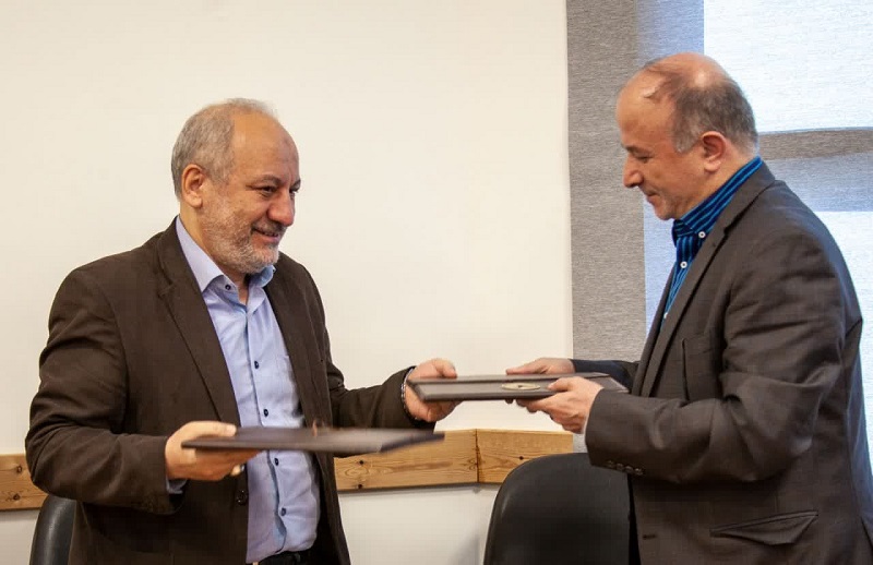 امضای تفاهم‌نامه همکاری میان پارک علم و فناوری مدرس و معاونت تحقیقات و فناوری وزارت بهداشت 