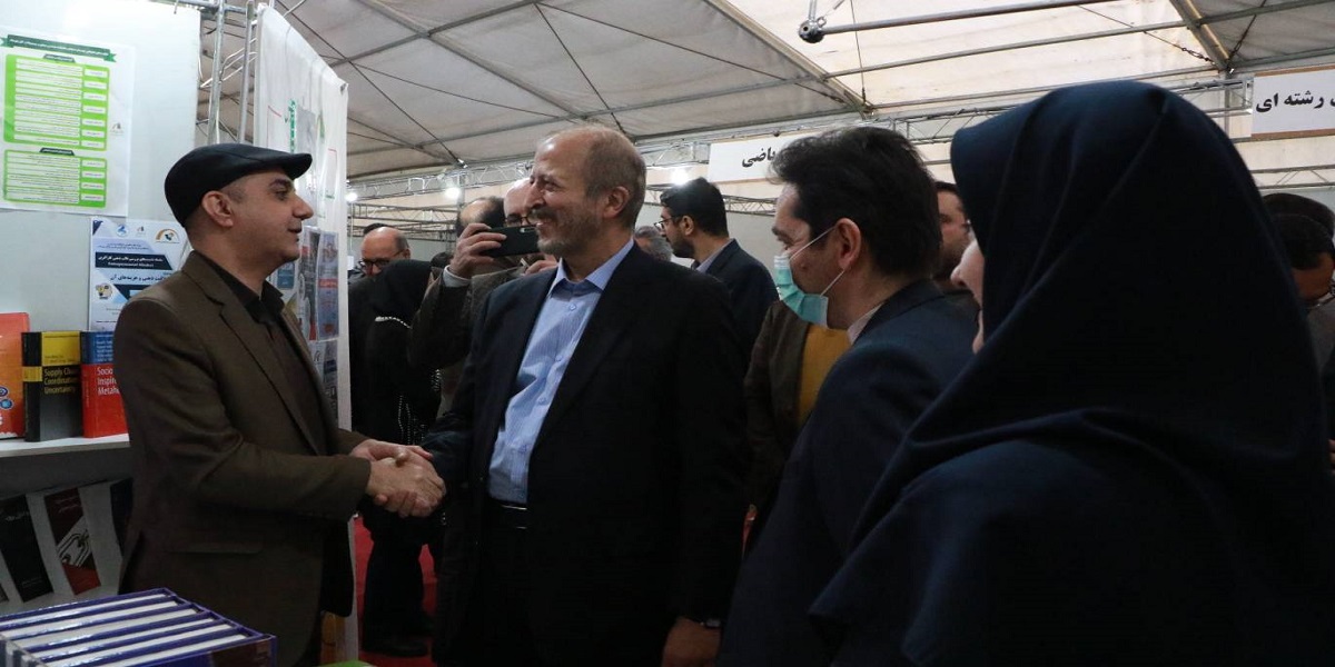 حضور دانشکده مهندسی صنایع و سیستم ها در نمایشگاه دستاوردهای پژوهشی و فناوری دانشگاه